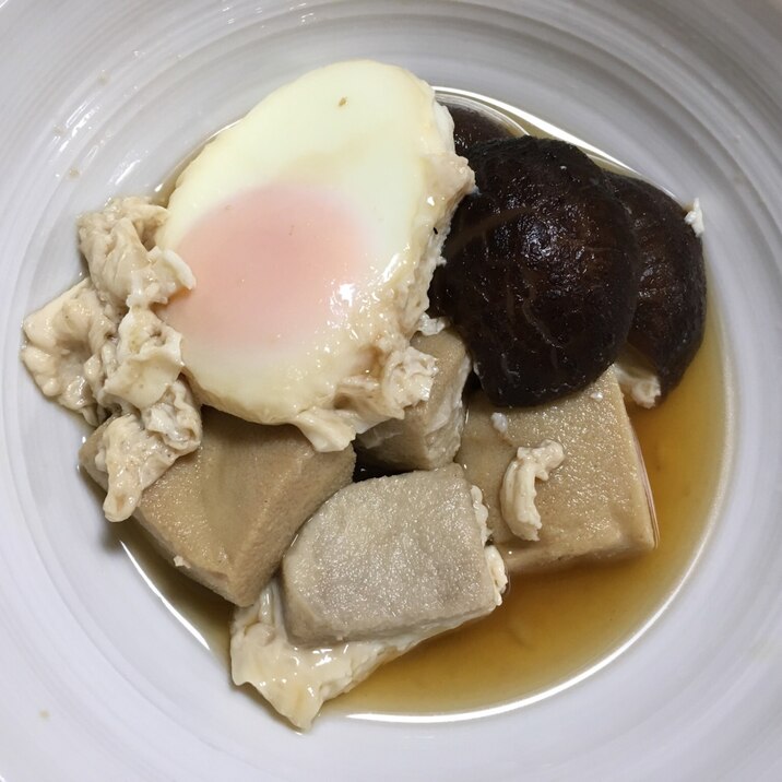 高野豆腐の煮物椎茸と卵を添えて